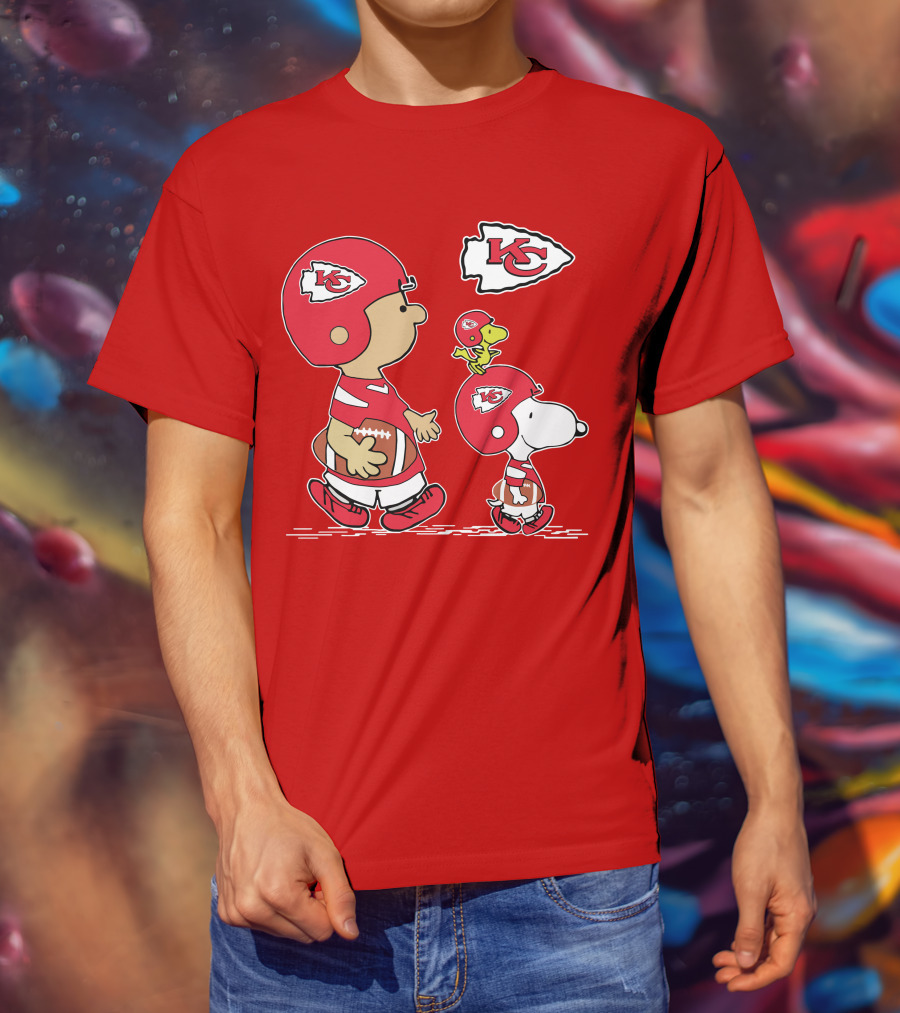 Kansas City Chiefs Snoopy And Woodstock Football Characters T-Shirt