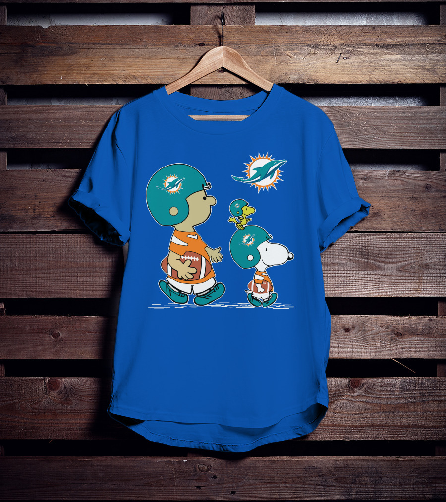Miami Dolphins Snoopy Woodstock Friends Peanuts Football Collaboration T-Shirt