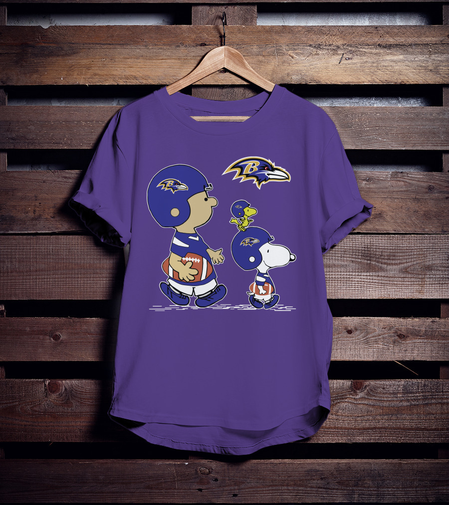 Baltimore Ravens Peanuts Snoopy And Woodstock Football T-Shirt