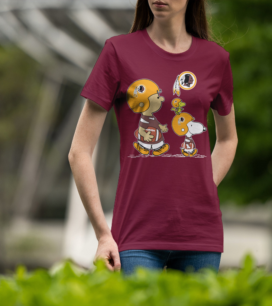 Redskins Snoopy Football Team Helmet Charlie Brown Woodstock T-Shirt