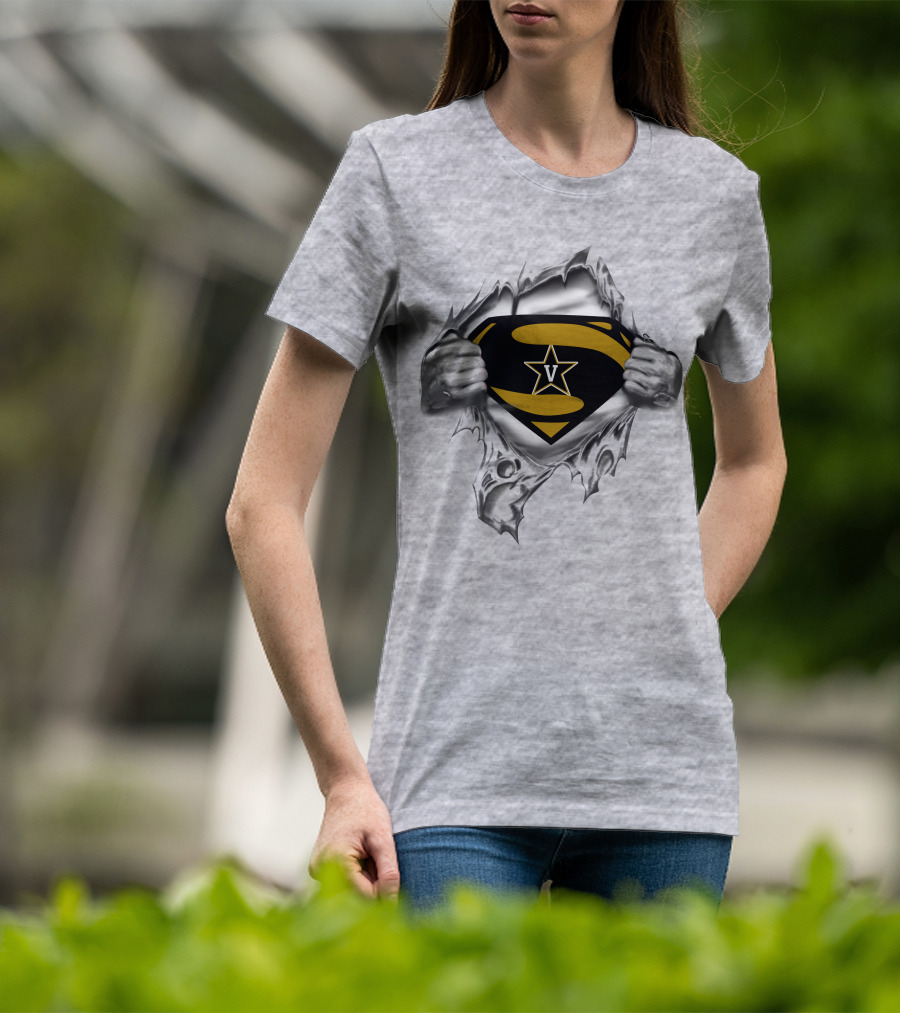 Vanderbilt Star Superhero Symbol Tear T-Shirt