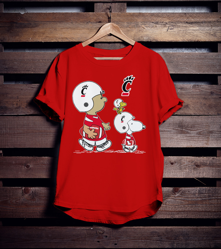 Cincinnati Bearcats Football Snoopy And Woodstock Game Day T-Shirt