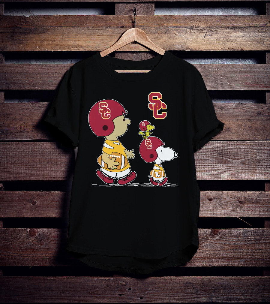 Usc Trojans Snoopy Football Woodstock Peanuts Characters T-Shirt