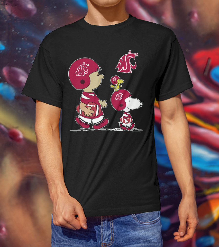 Washington State Cougars Snoopy Football Team T-Shirt
