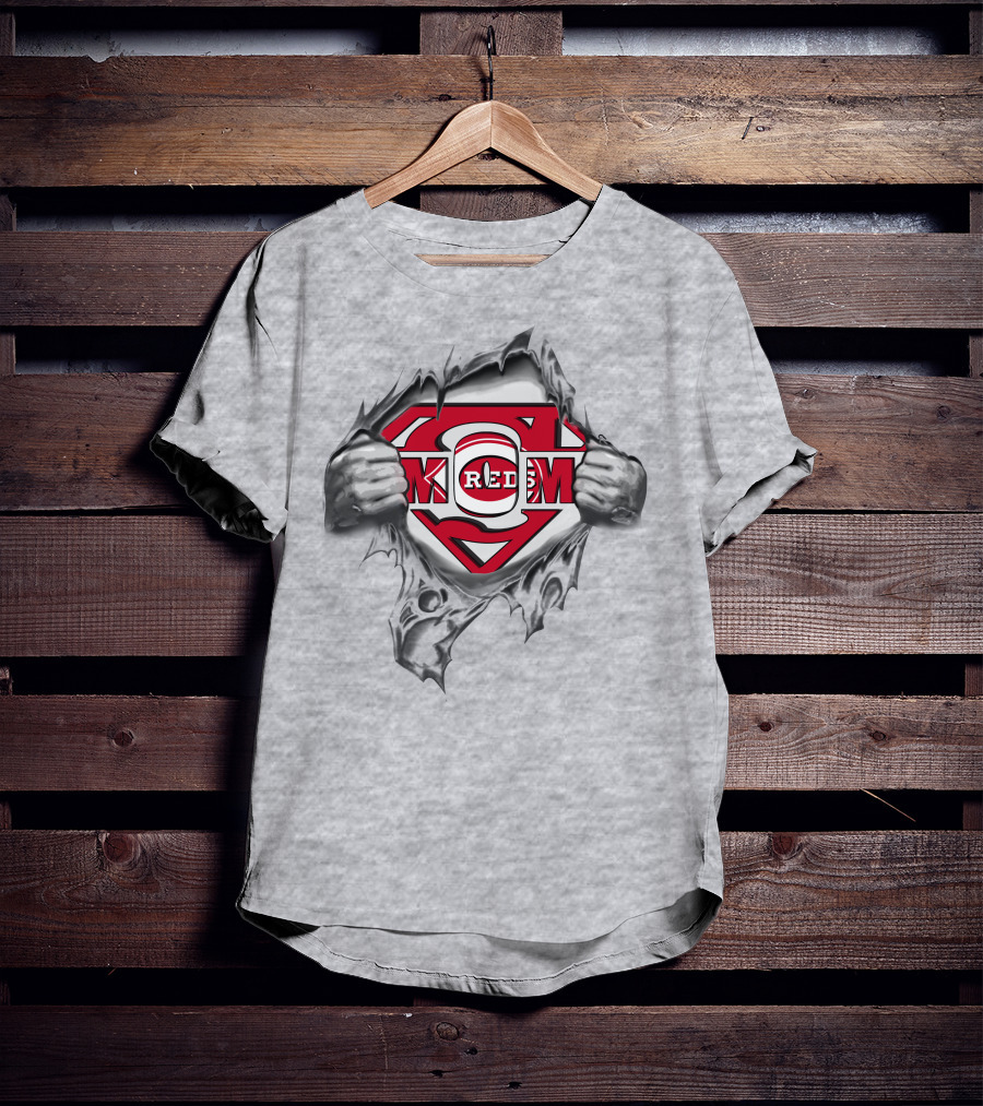 Reds Superman Logo With Torn Shirt Effect T-Shirt