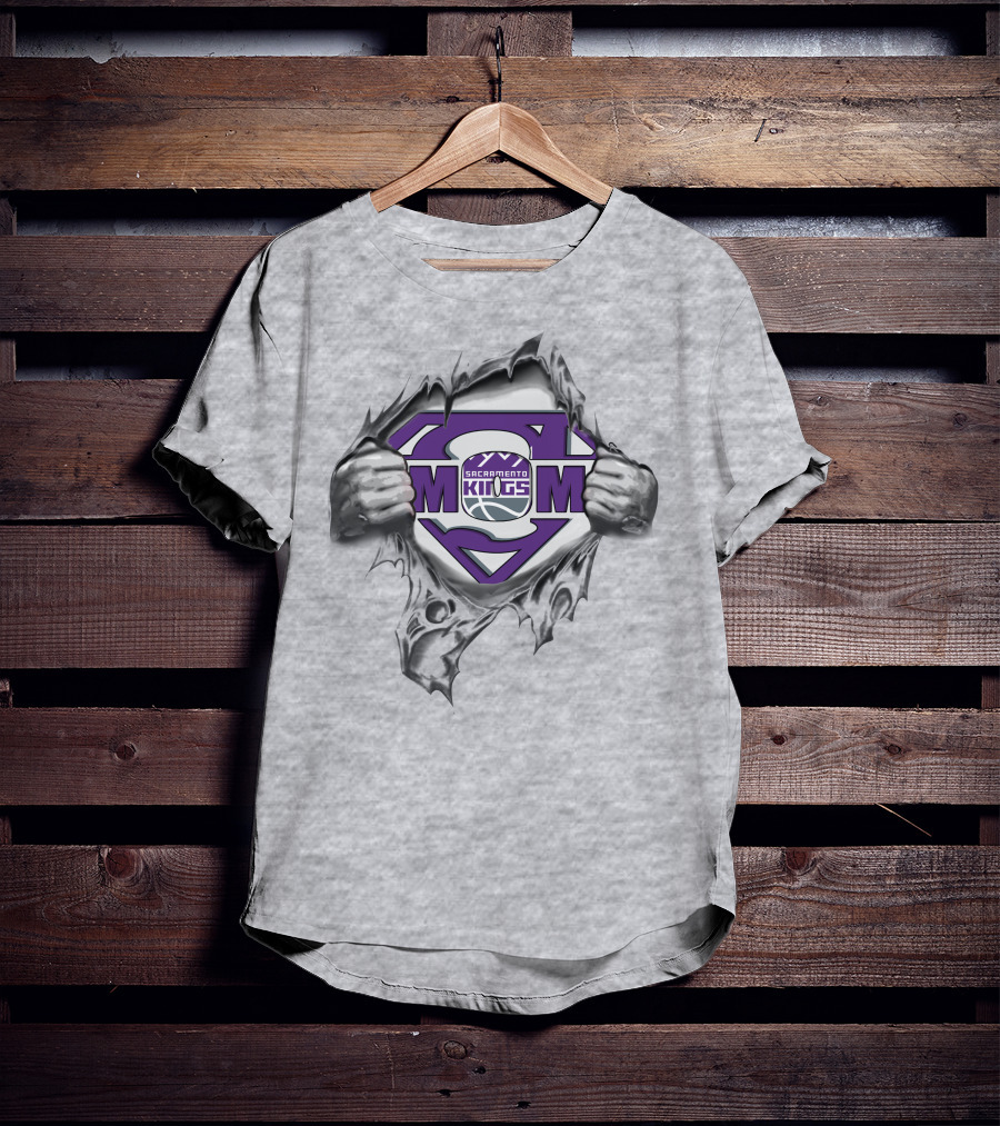 Sacramento Kings Super Mom Logo Torn Effect T-Shirt