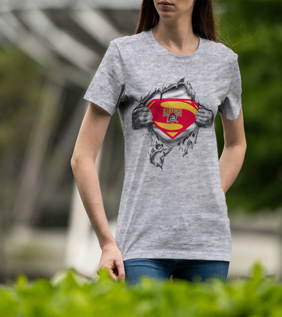 Superman Pirates Logo With Skull And Crossbones Emblem T-Shirt