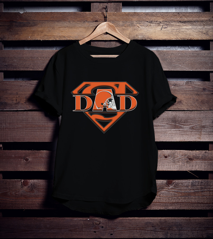 Cleveland Browns Dad Super Logo Helmet T-Shirt