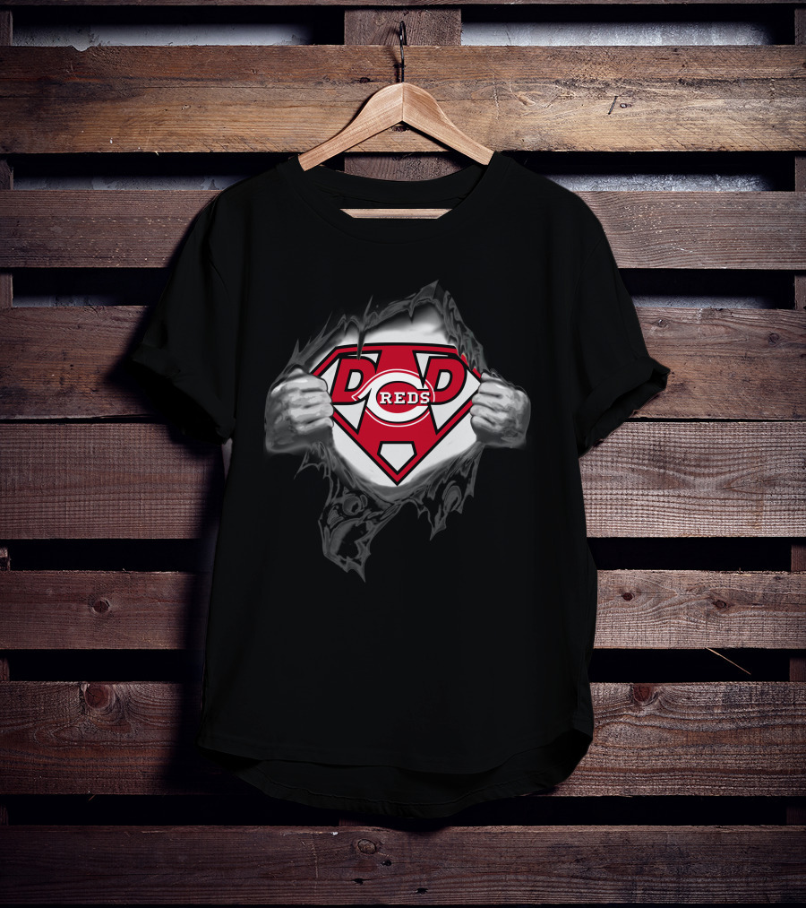 Cincinnati Reds Dad Superman Shield Peeling Effect T-Shirt