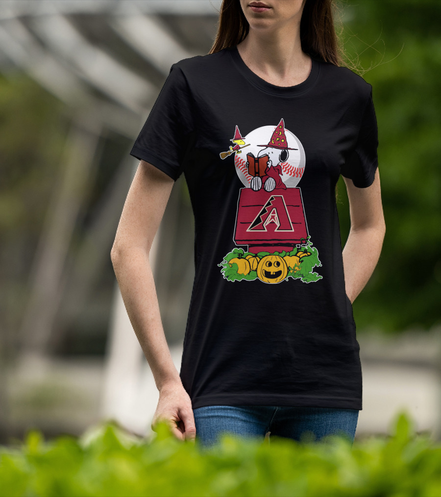 Snoopy Halloween Arizona Diamondbacks Pumpkin Scene T-Shirt
