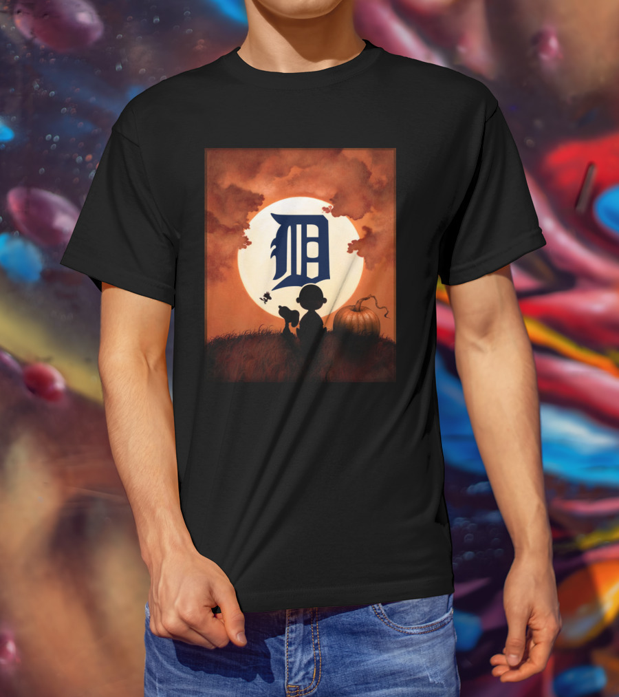 Detroit Tigers Halloween Full Moon Pumpkin Scene T-Shirt
