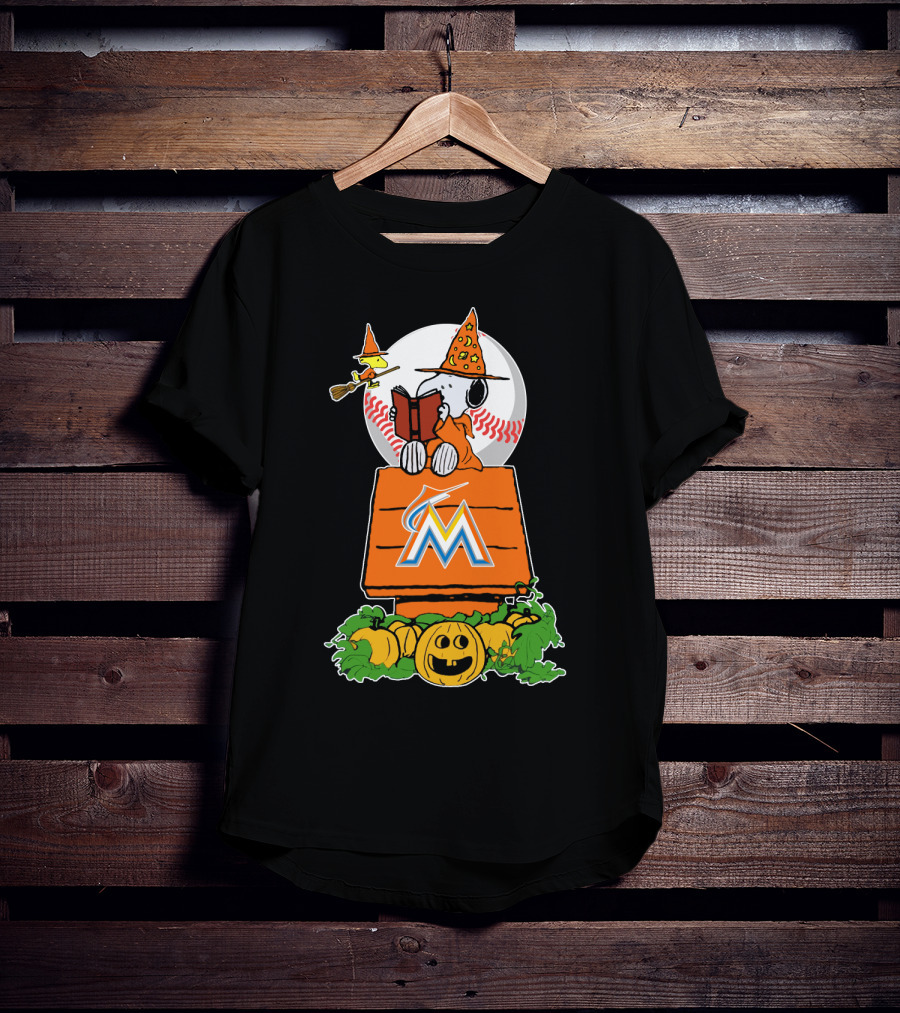 Miami Marlins Halloween Baseball Snoopy Pumpkin T-Shirt