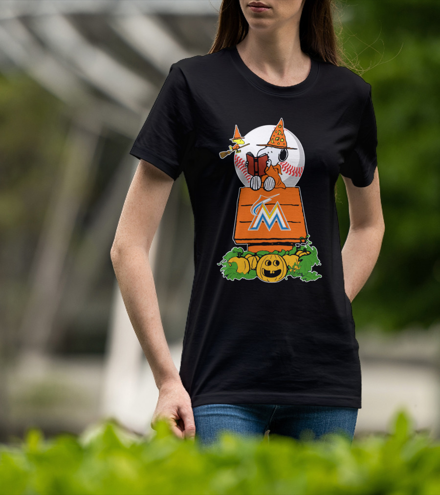 Miami Marlins Halloween Baseball Snoopy Pumpkin T-Shirt