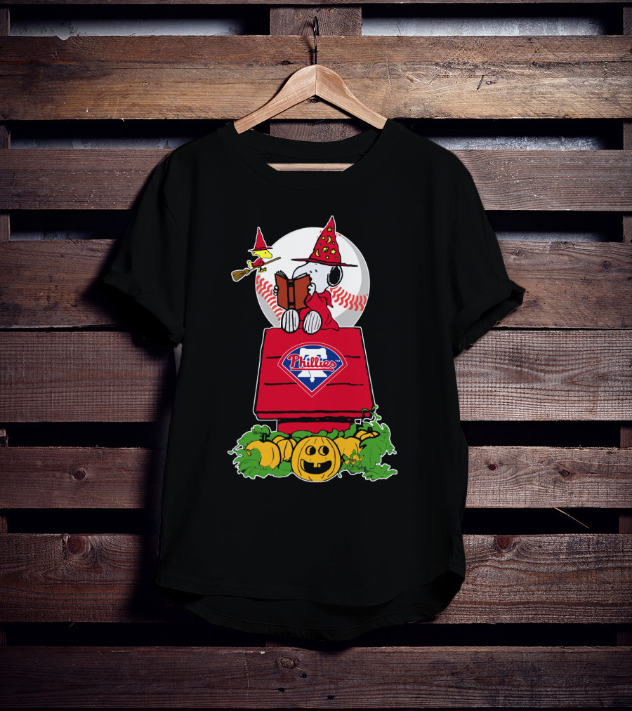 Halloween Philadelphia Phillies Snoopy Witch Hat Pumpkin Peanuts Baseball T-Shirt