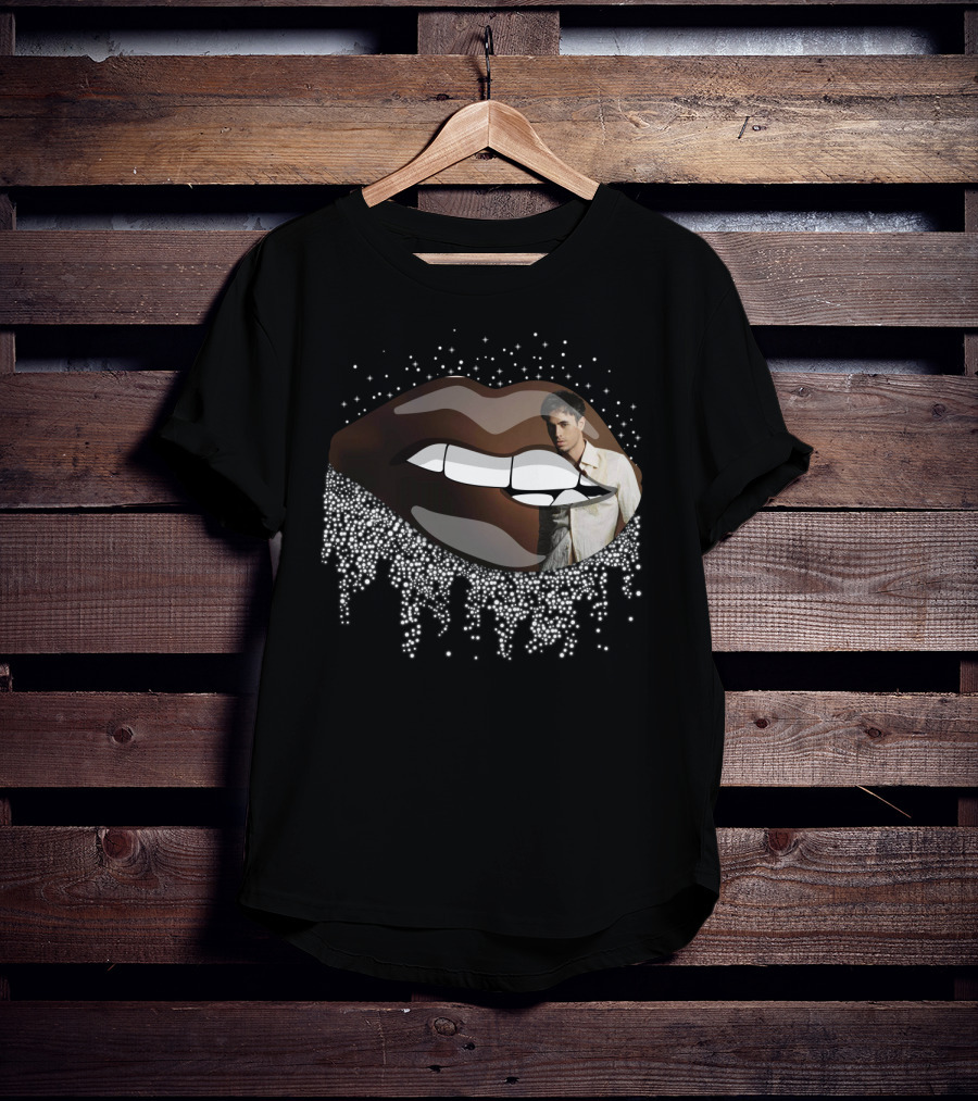 Enrique Iglesias Graphic With Sparkling Lips T-Shirt