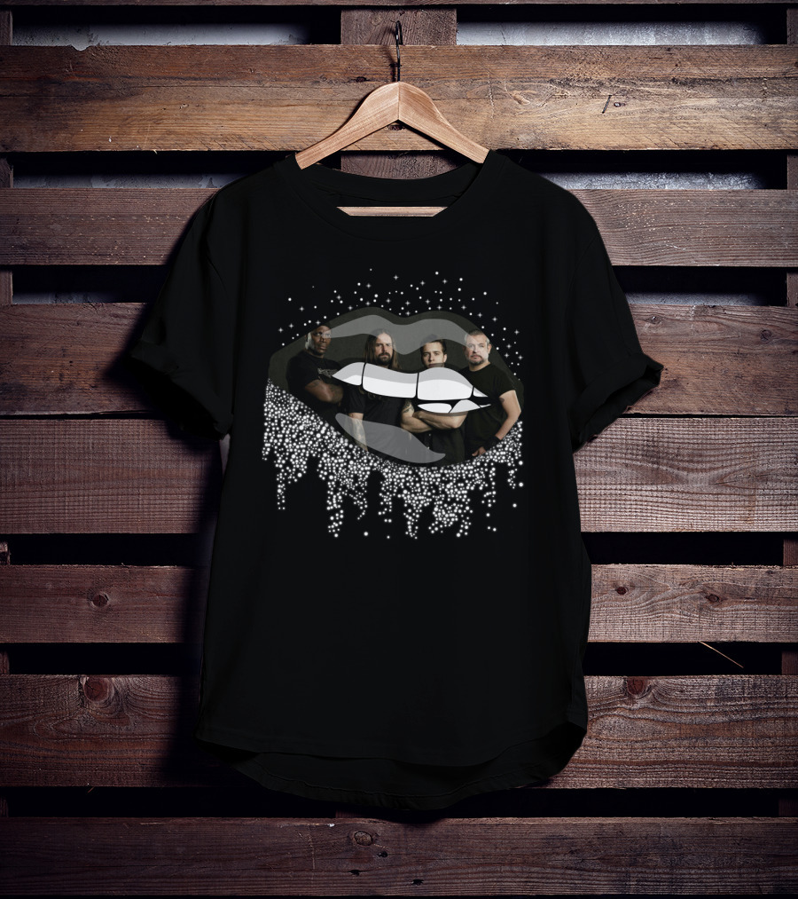 Sepultura Band Inside Glittering Lips T-Shirt