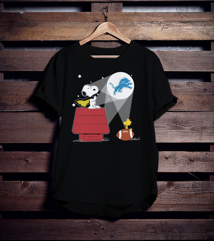 Snoopy Woodstock Moonlight Detroit Lions Football T-Shirt