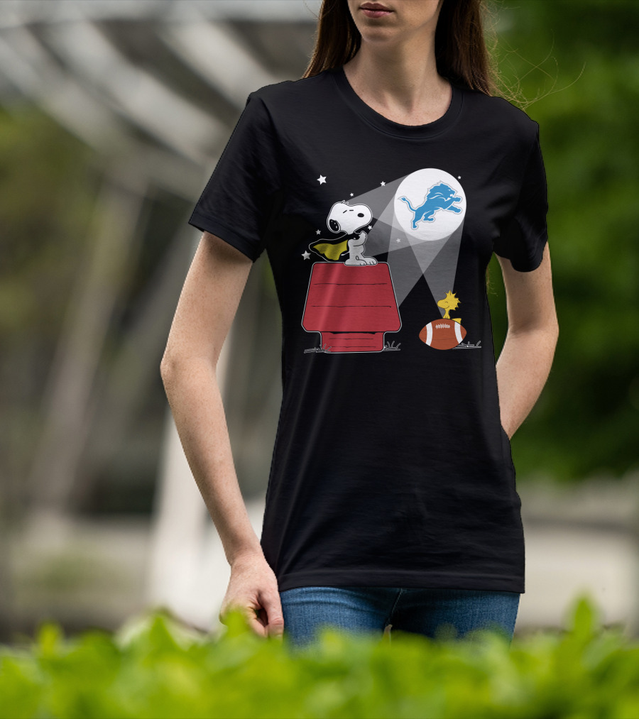 Snoopy Woodstock Moonlight Detroit Lions Football T-Shirt