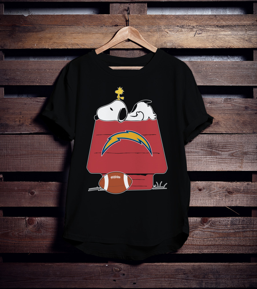Snoopy And Woodstock Los Angeles Chargers Football Doghouse T-Shirt