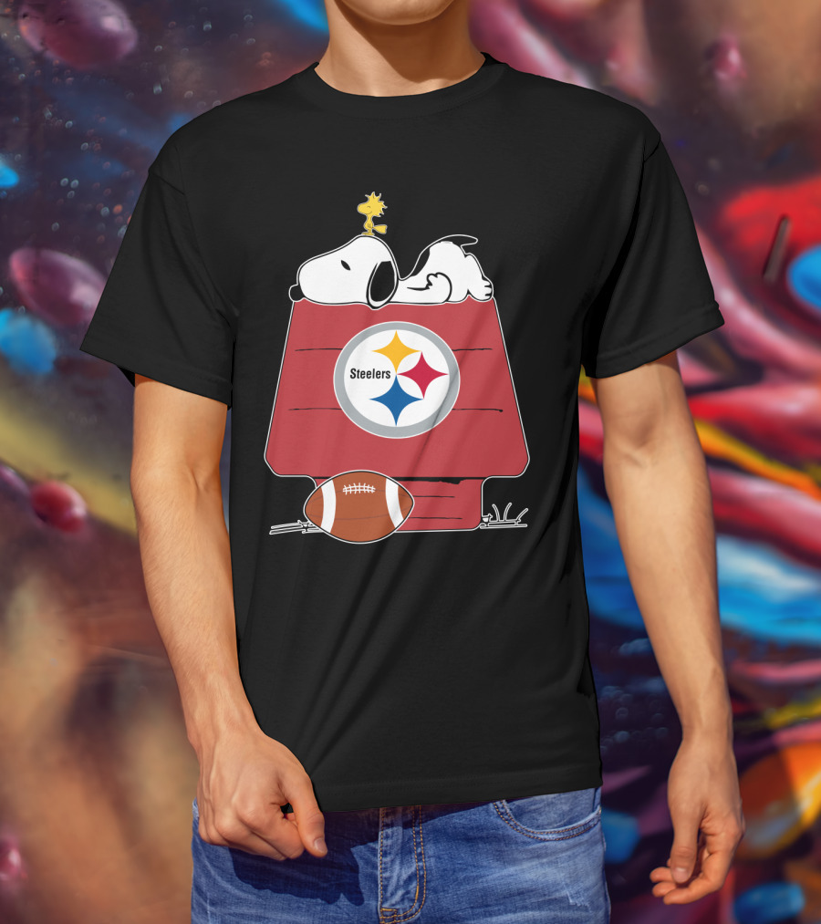 Snoopy And Woodstock With Pittsburgh Steelers Logo And Football On Doghouse T-Shirt
