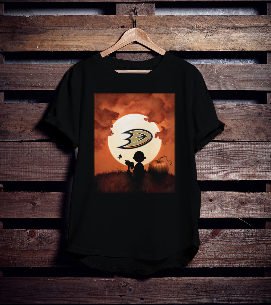 Anaheim Ducks Halloween Pumpkin Silhouette Moon Scene T-Shirt