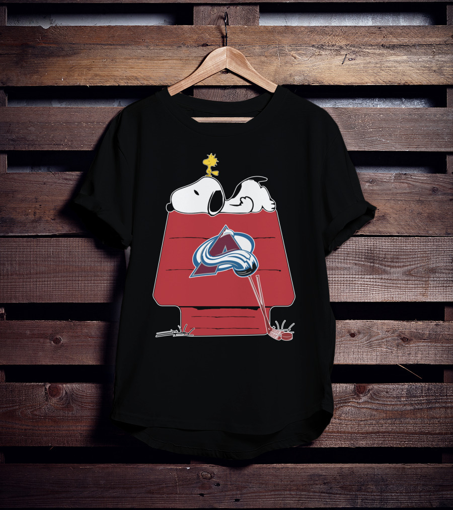 Snoopy And Woodstock Colorado Avalanche Doghouse T-Shirt