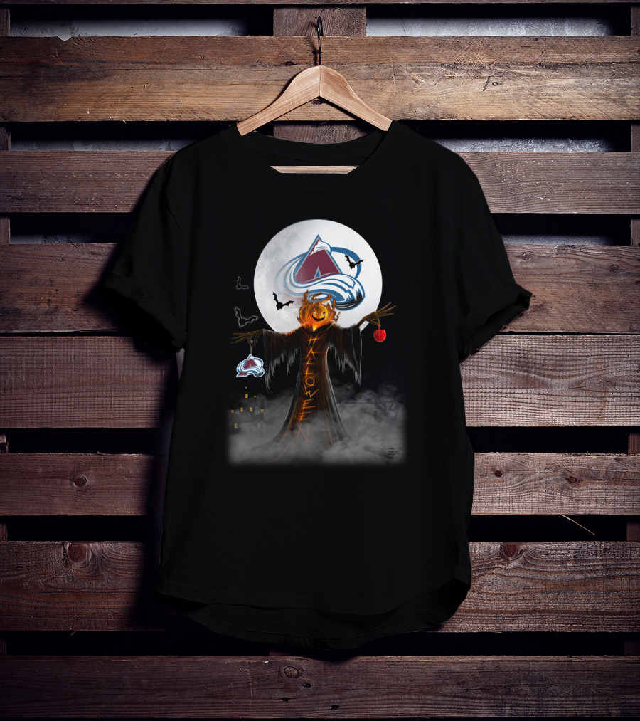 Halloween Colorado Avalanche Moonlit Pumpkin Scarecrow With Bats And Haunted Castle T-Shirt
