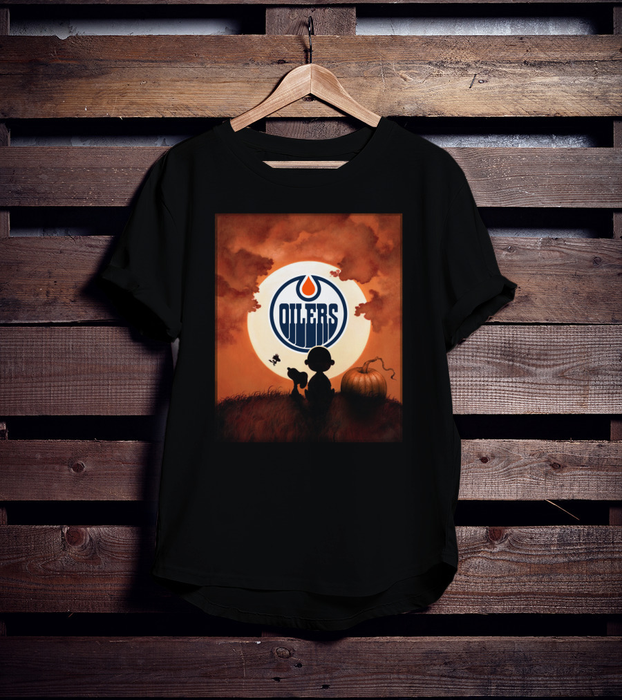 Oilers Halloween Moonlit Silhouette With Pumpkin And Pet T-Shirt