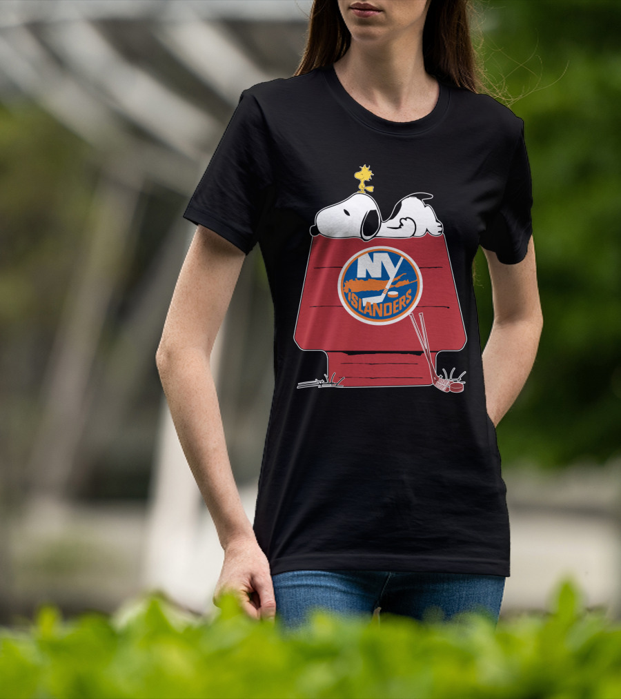 Snoopy Woodstock New York Islanders Peanuts Nhl Hockey Mashup T-Shirt