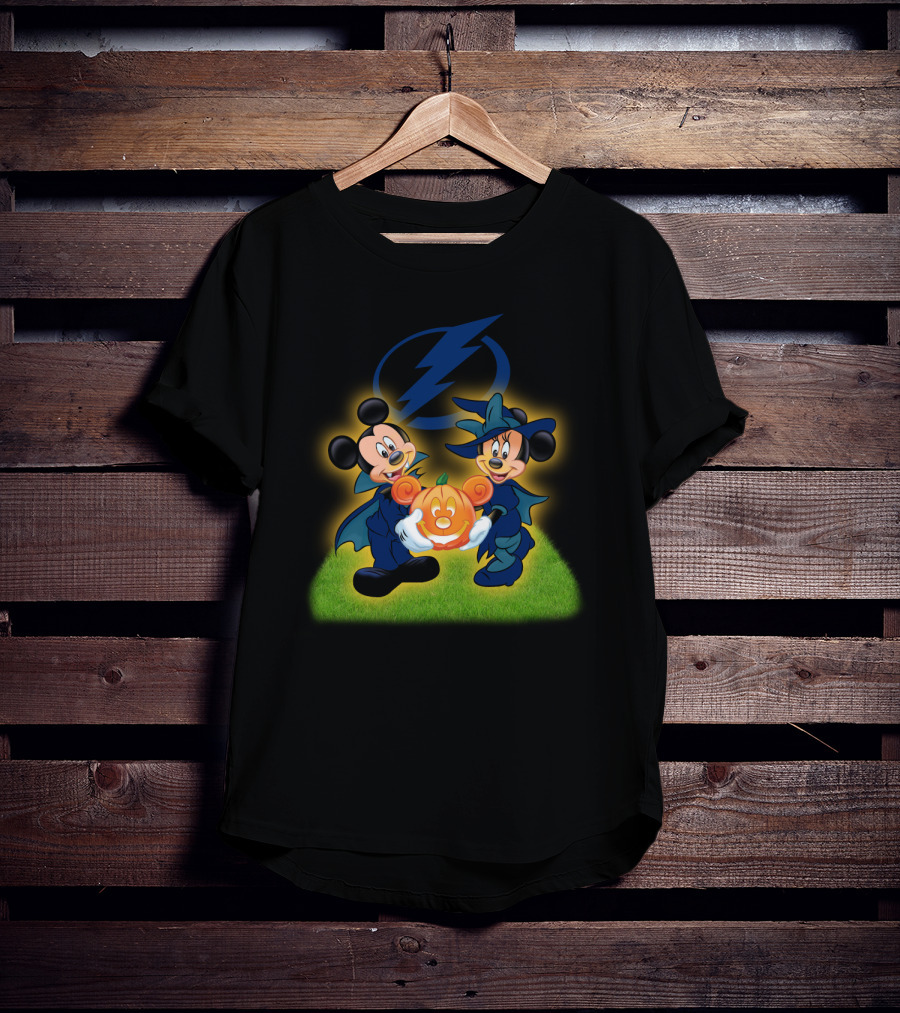 Halloween Tampa Bay Lightning Mickey And Minnie With Pumpkin T-Shirt