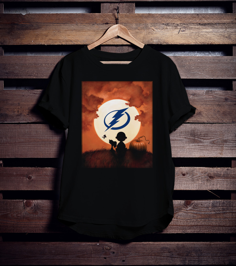 Tampa Bay Lightning Halloween Charlie Brown Pumpkin Scene T-Shirt