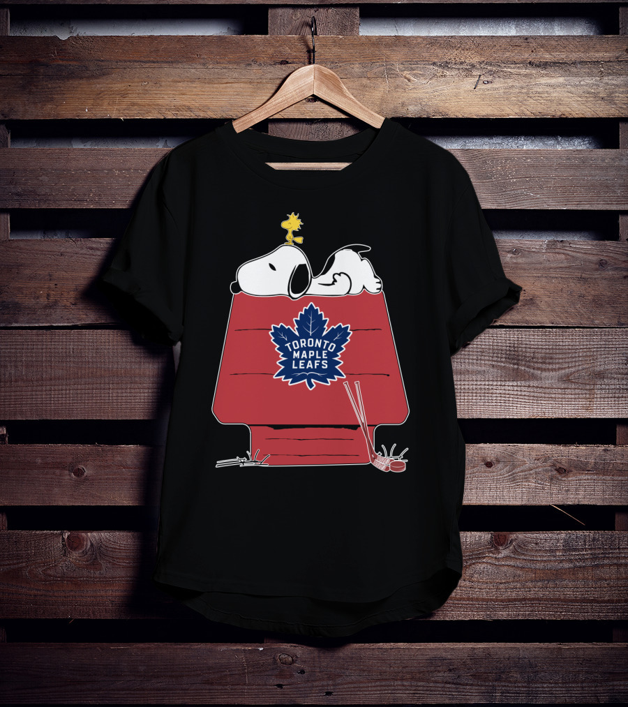 Snoopy And Woodstock With Toronto Maple Leafs Logo On Red House With Hockey Sticks T-Shirt