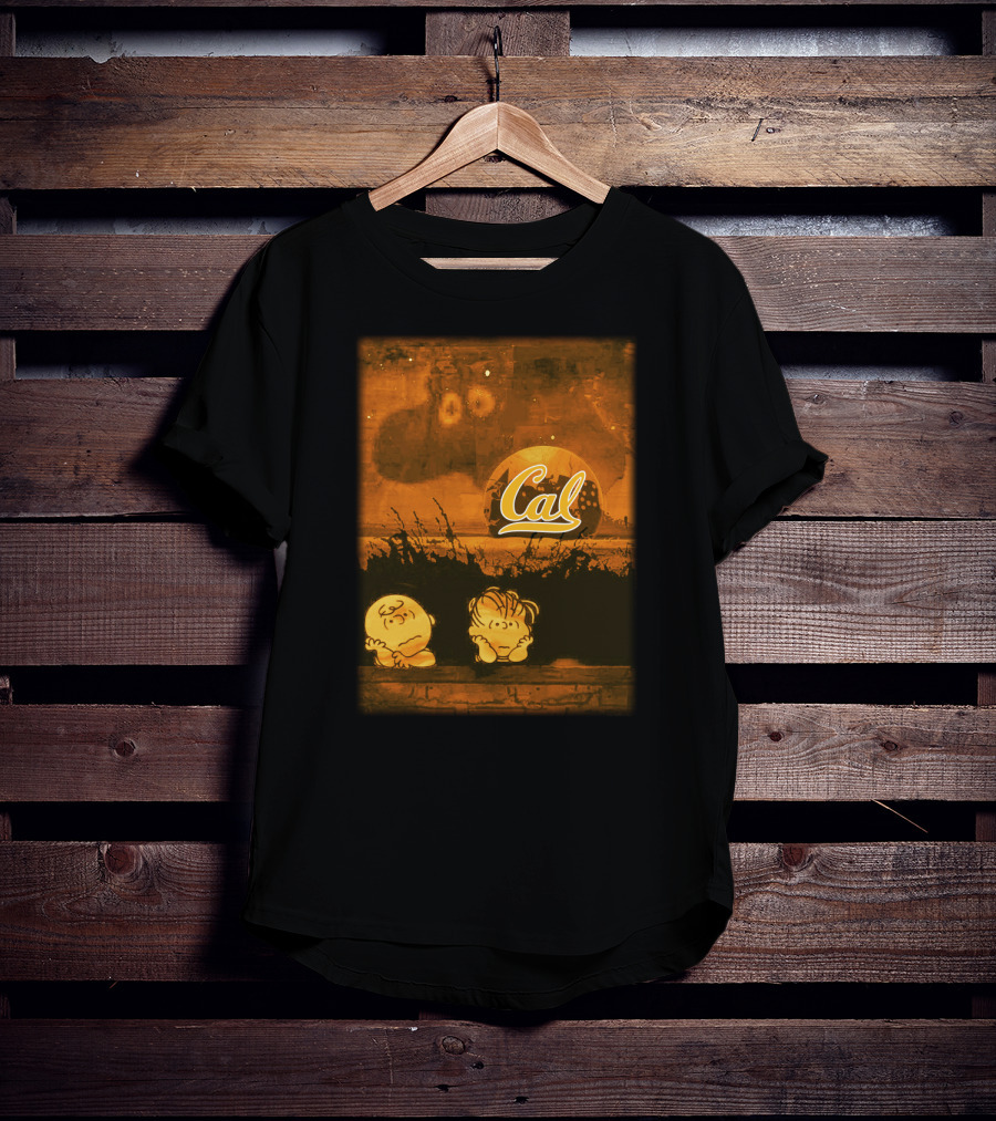 Cal Halloween Football With Charlie Brown And Linus Great Pumpkin T-Shirt
