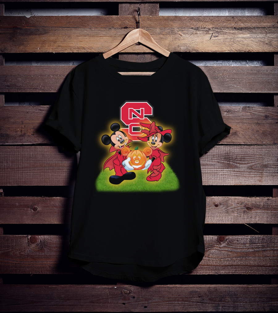 Nc State Wolfpack Halloween Football Mickey Minnie Pumpkin T-Shirt