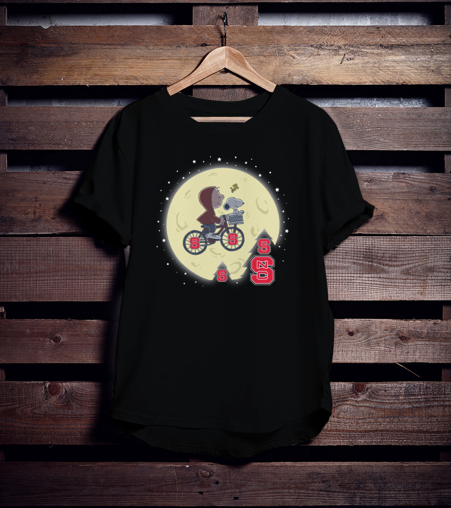 NC State Wolfpack Halloween Football Moon Ride With Iconic Cartoon T-Shirt
