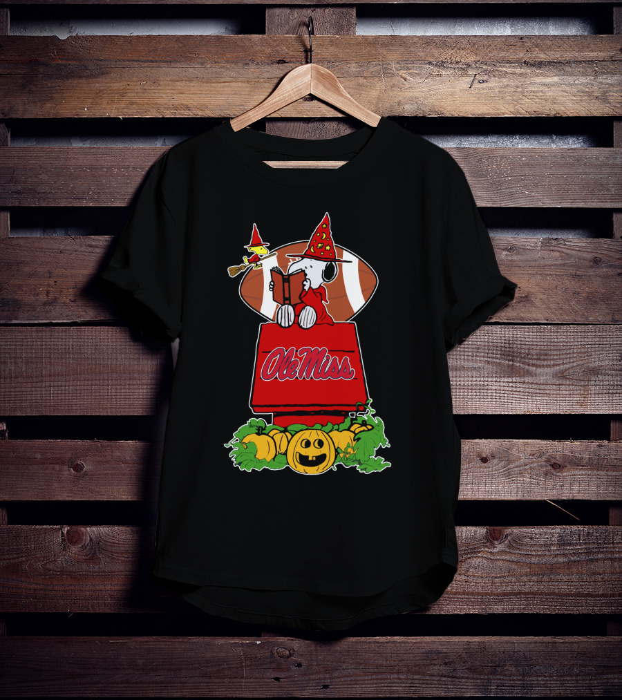 Ole Miss Peanuts Halloween Football Snoopy Woodstock Pumpkins T-Shirt