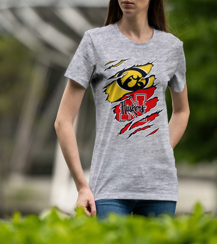 Hawkeyes Huskers Iowa Nebraska Clash T-Shirt