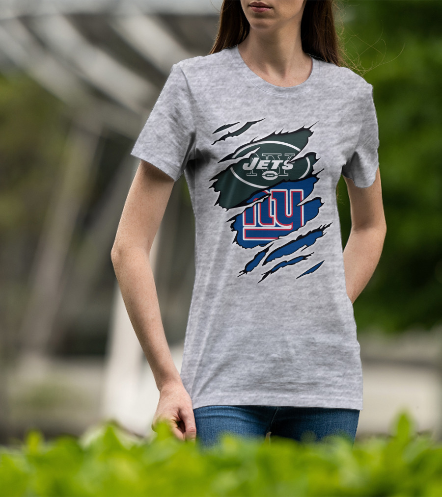 Jets Giants Logo Ripped T-Shirt