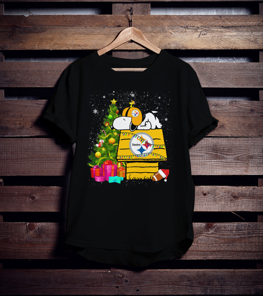Pittsburgh Steelers Snoopy Christmas Peanuts Doghouse Football T-Shirt