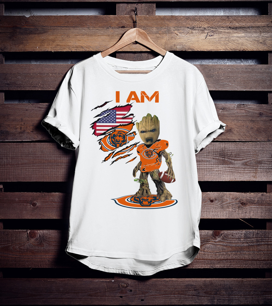 I AM Bears Baby Groot Holding Football With American Flag And Chicago Bears T-Shirt