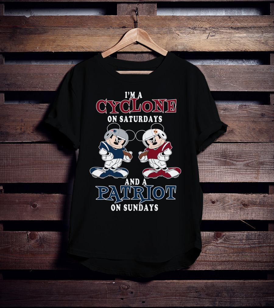 Iowa Cyclone Patriot Mickey Football Saturdays And Sundays T-Shirt