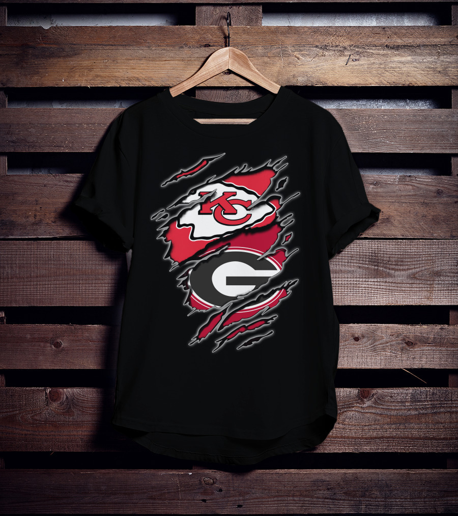 Chiefs Bulldogs KC G Logo Torn Layer T-Shirt