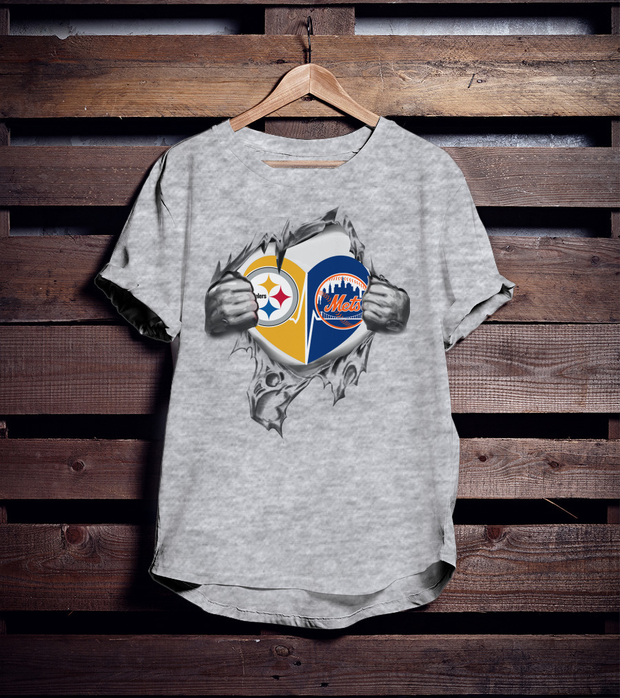 Steelers Mets Heart Design With Torn Metal Hands Displaying T-Shirt