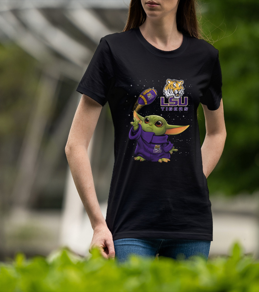 LSU Tigers Baby Yoda Football Tiger T-Shirt