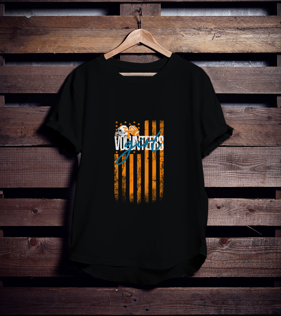 Volunteers Football Flag Stripes Helmet Tennessee T-Shirt