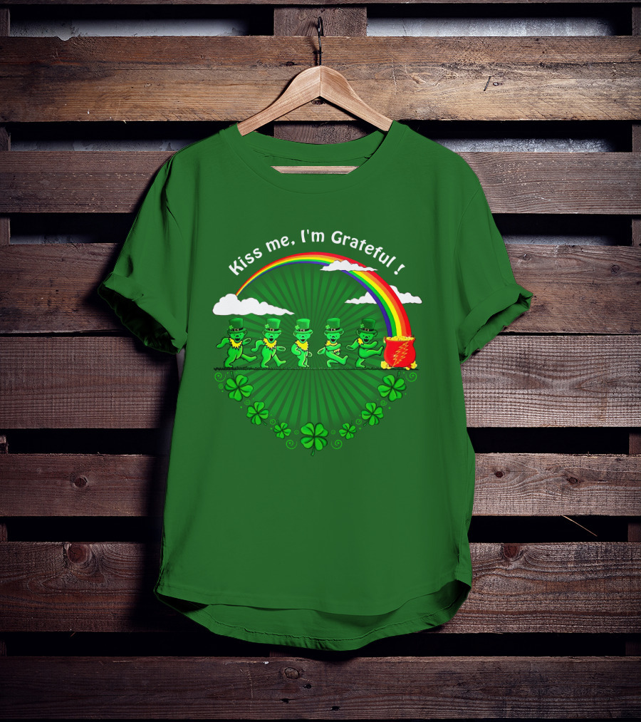 Kiss Me I'm Grateful Rainbow Leprechauns And Shamrock Parade T-Shirt