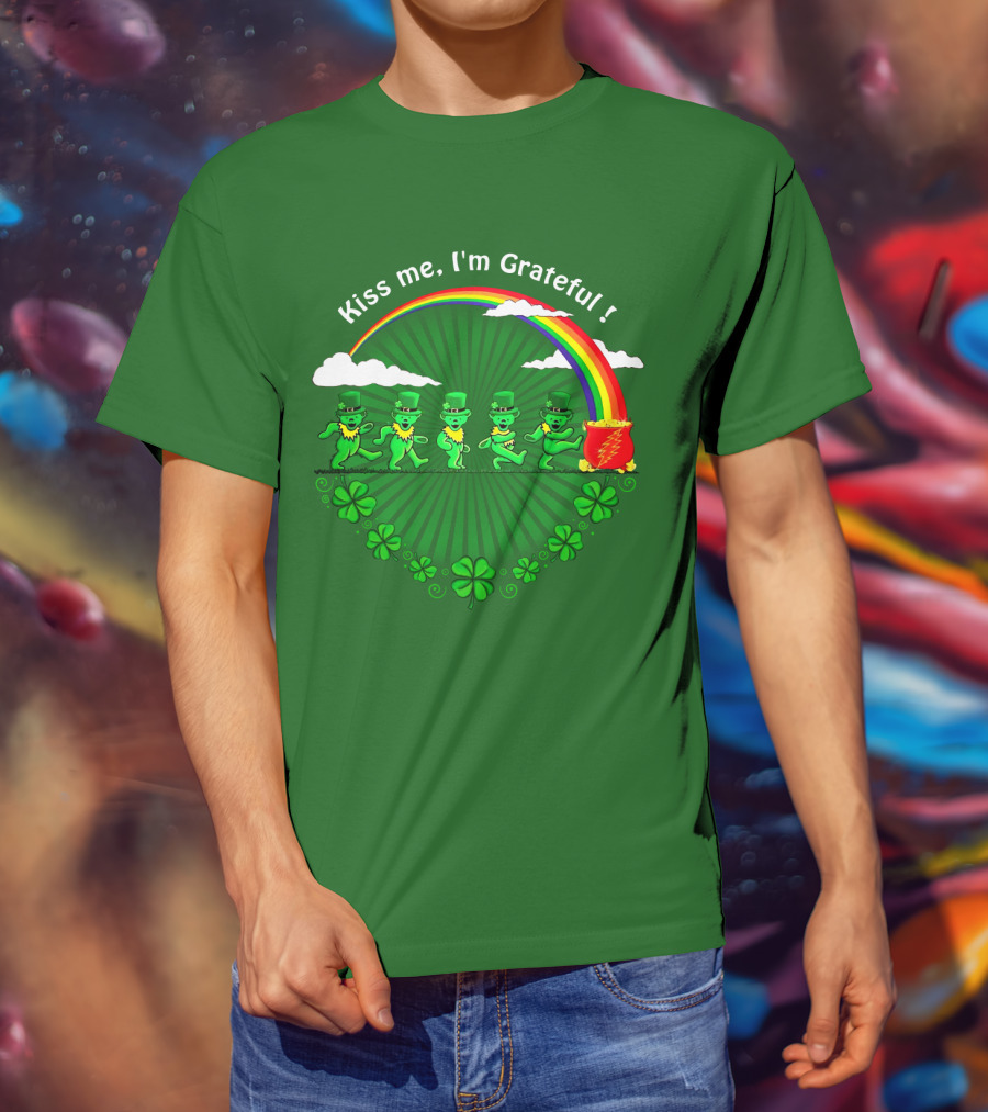 Kiss Me I'm Grateful Rainbow Leprechauns And Shamrock Parade T-Shirt