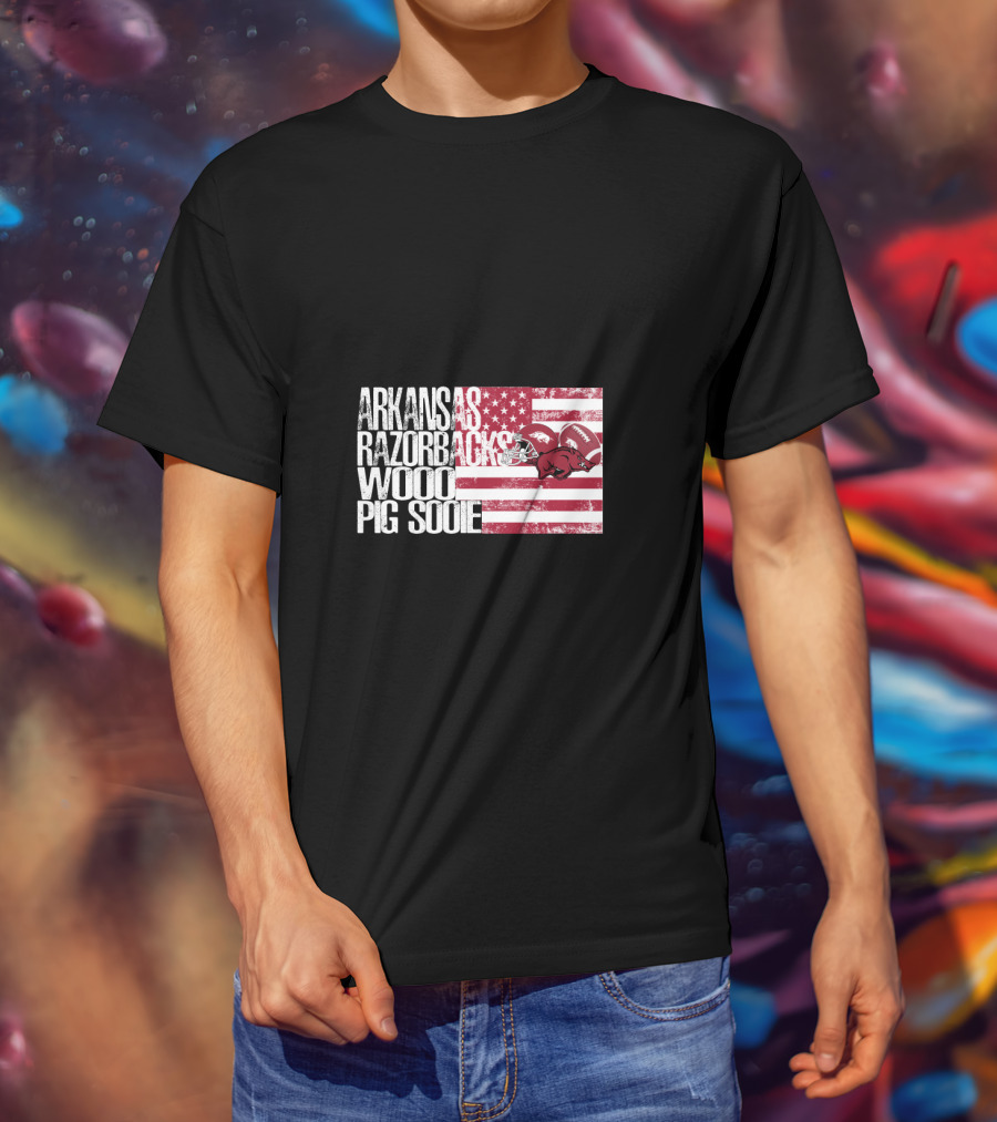Arkansas Razorbacks Woo Pig Sooie Usa Flag Football Helmets Red White Stripes T-Shirt