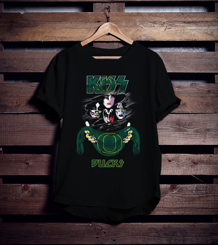 KISS Oregon Ducks Ncaa Collaboration Retro Band Stylized T-Shirt