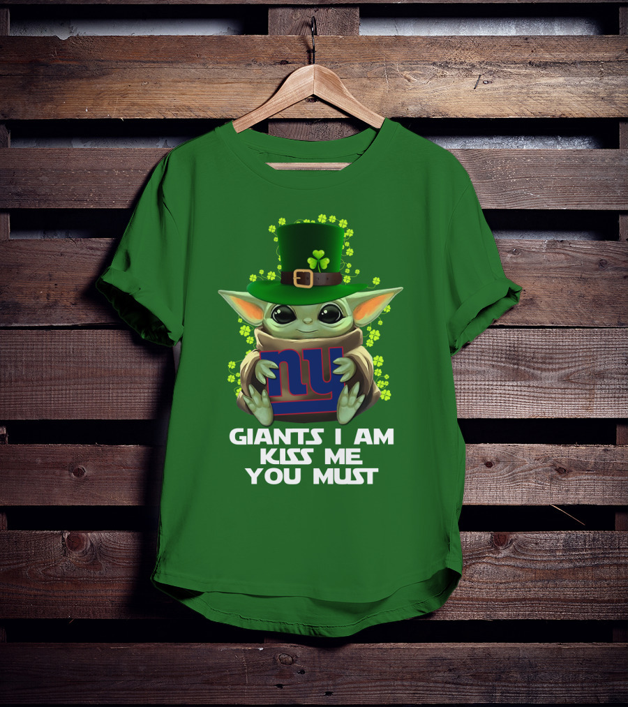 Giants I Am Kiss Me You Must Nyg Shamrock Hat T-Shirt